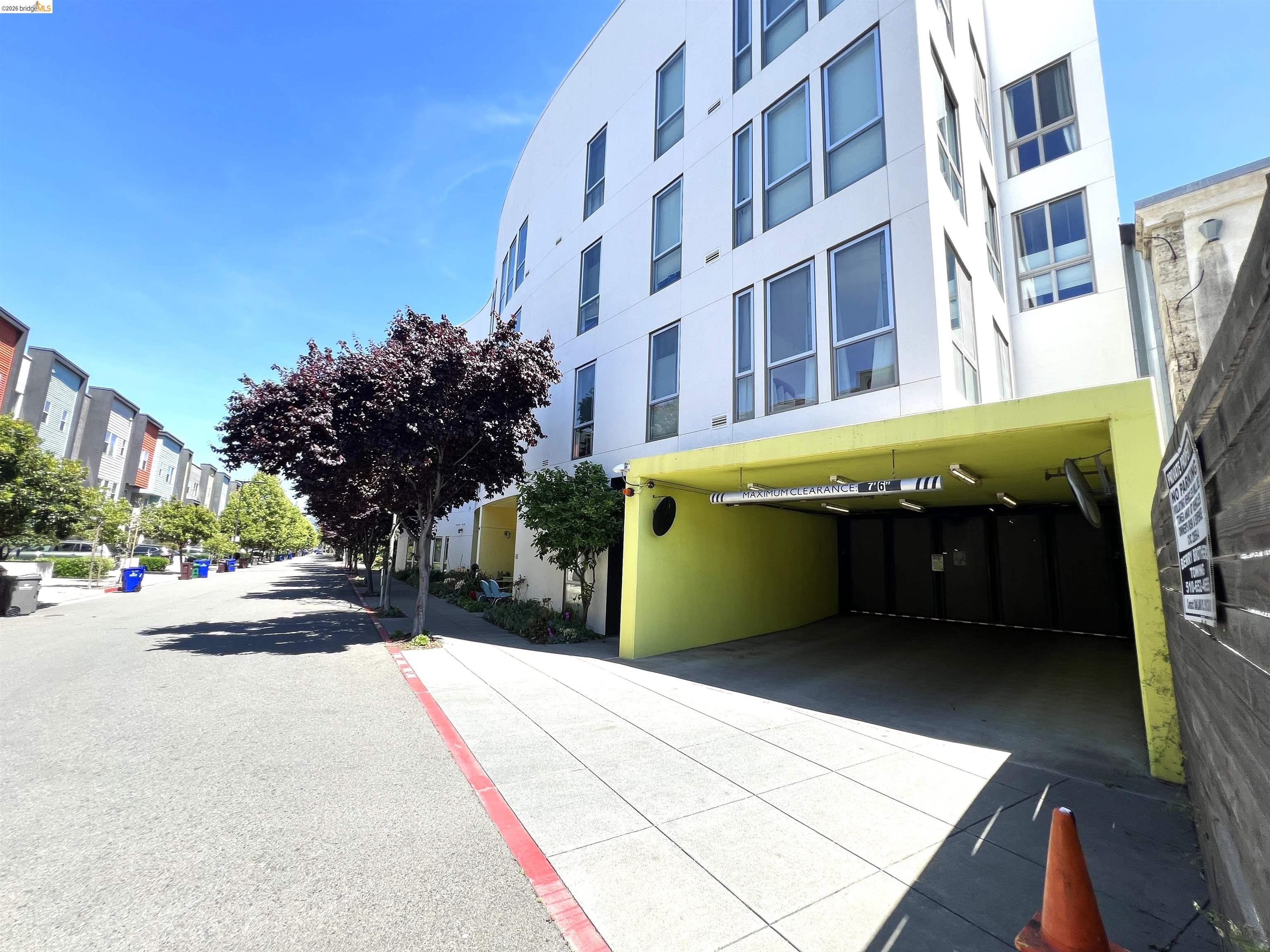 1253 Pine Street Oakland, CA 94607 - Photo 38 of 41