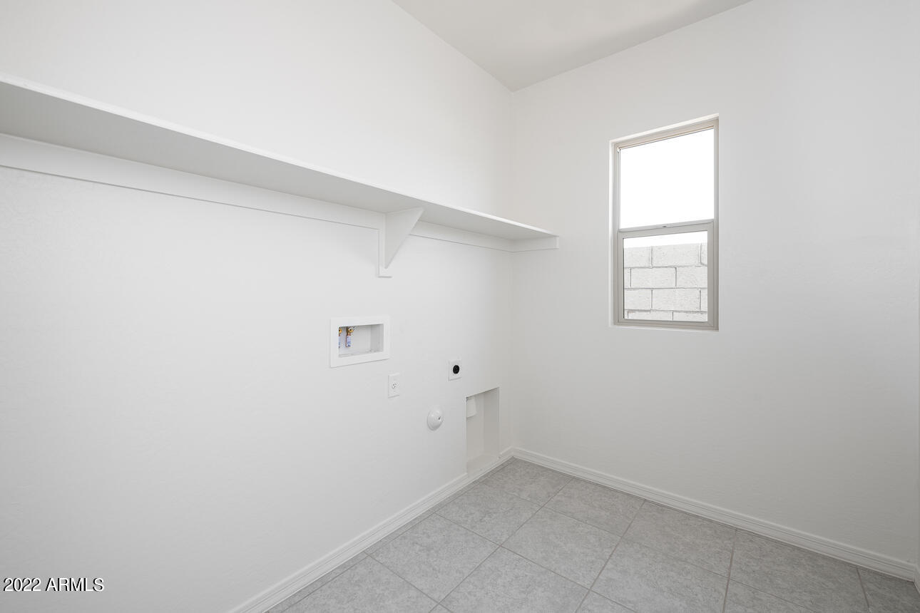 5936 East Athena Road Florence, AZ 85132 - Photo 6 of 10 Laundry