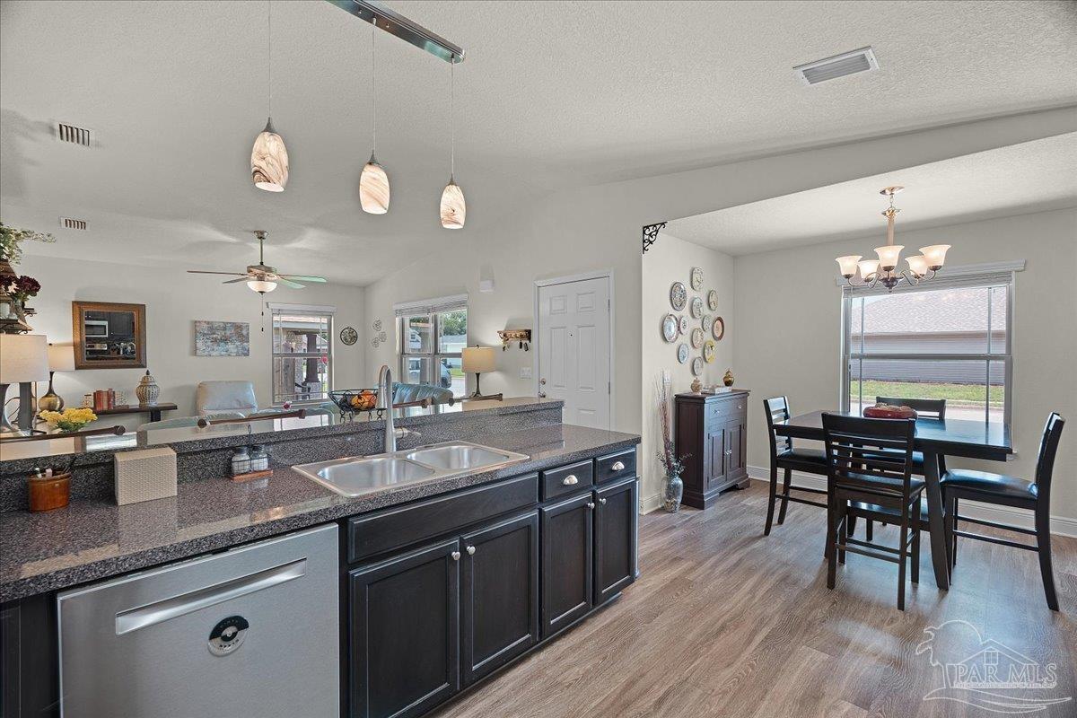 5116 Carmell Ridge Circle Milton, FL 32570 - Photo 11 of 28 Gallery Image 11