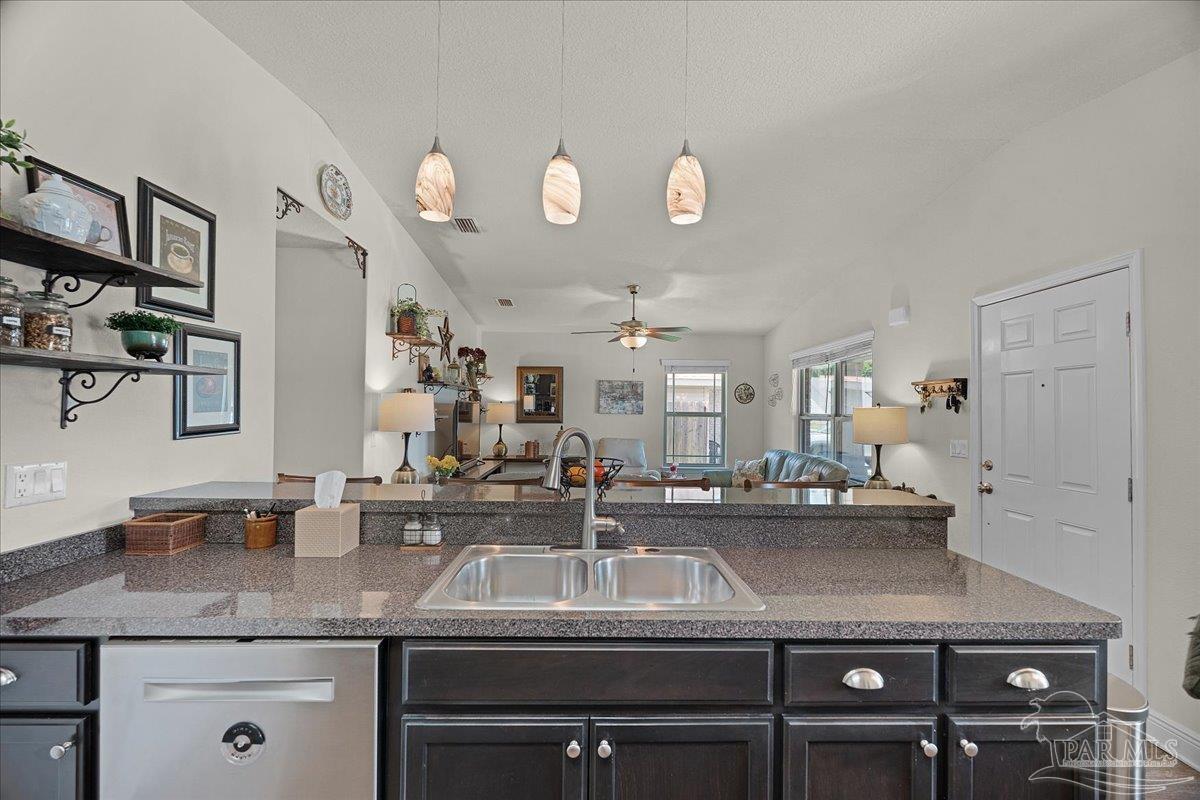 5116 Carmell Ridge Circle Milton, FL 32570 - Photo 12 of 28 Gallery Image 12