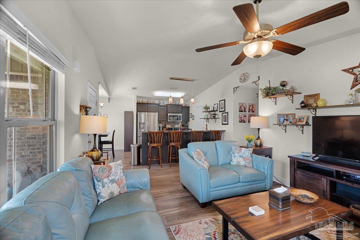 5116 Carmell Ridge Circle Milton, FL 32570 - Photo 10 of 28 Gallery Image 10