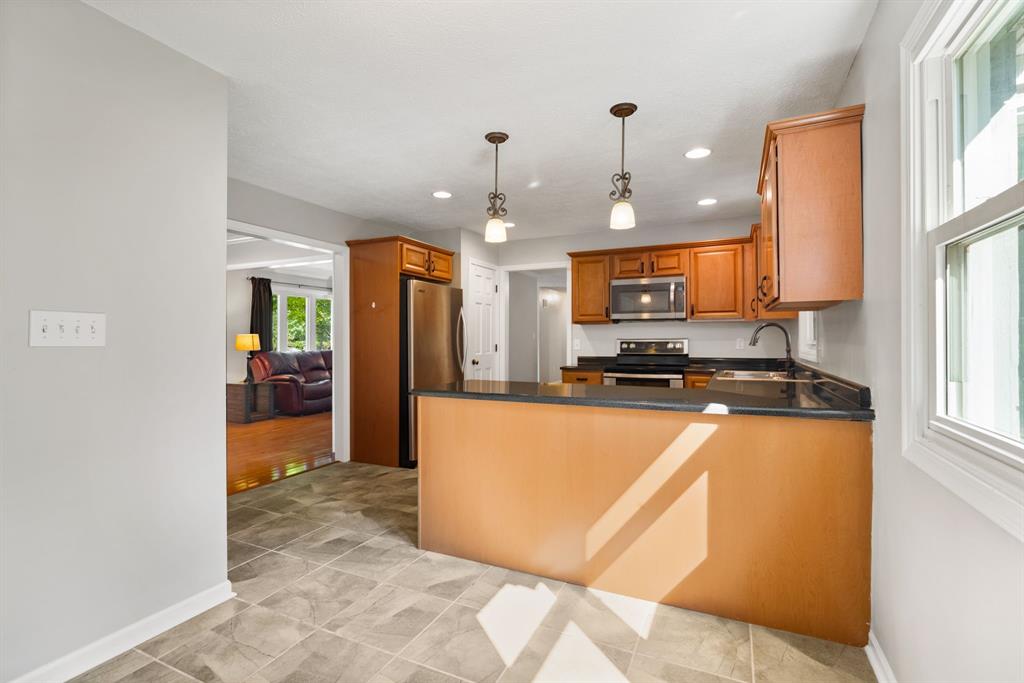 13833 Oak Ridge Road Carmel, IN 46032 - Photo 12 of 38 Gallery Image 12
