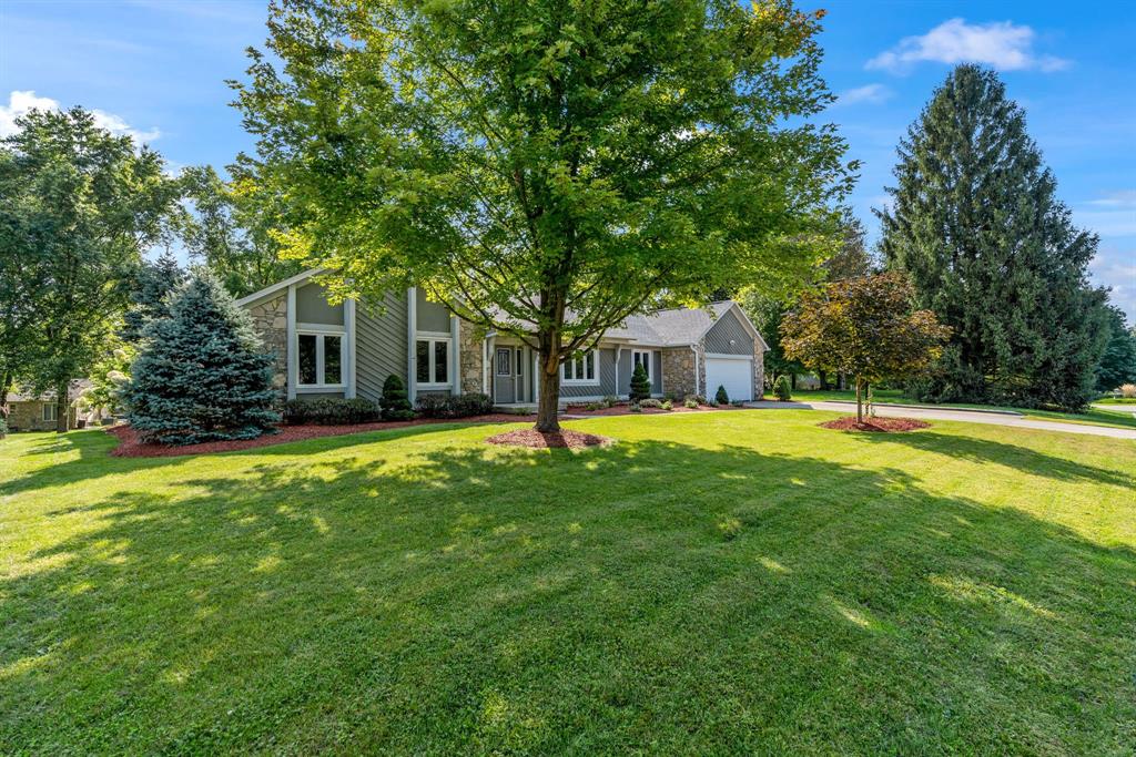 13833 Oak Ridge Road Carmel, IN 46032 - Photo 3 of 38 Gallery Image 3