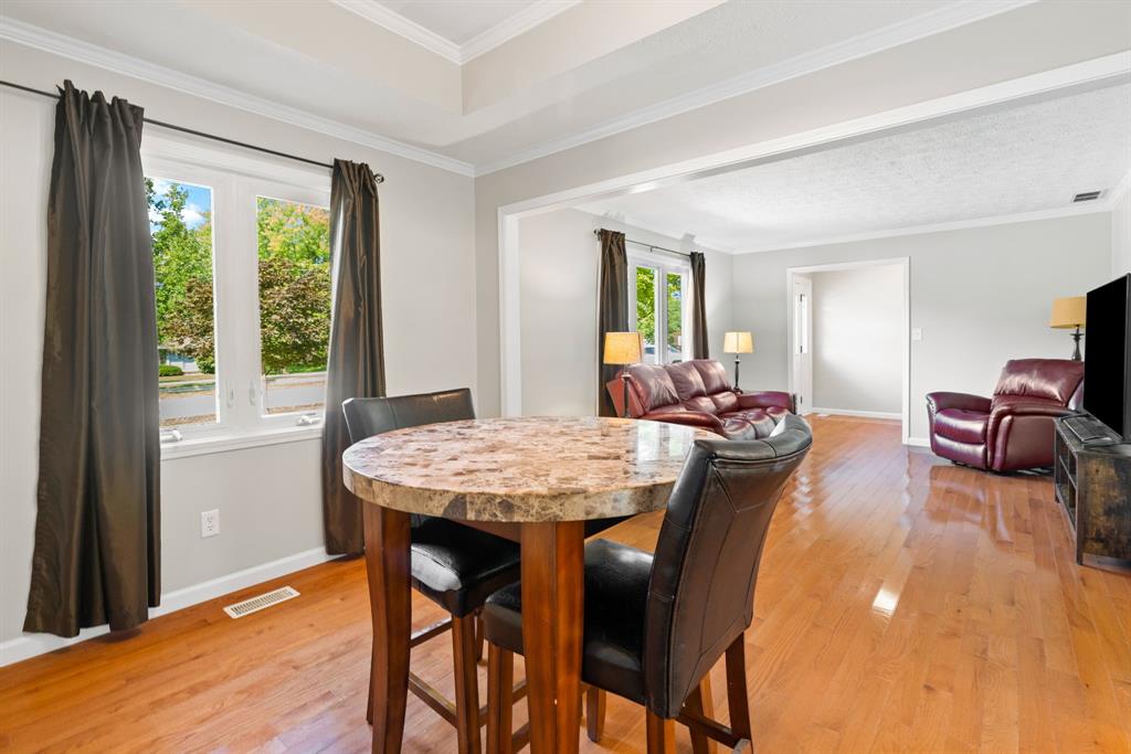 13833 Oak Ridge Road Carmel, IN 46032 - Photo 8 of 38 Gallery Image 8