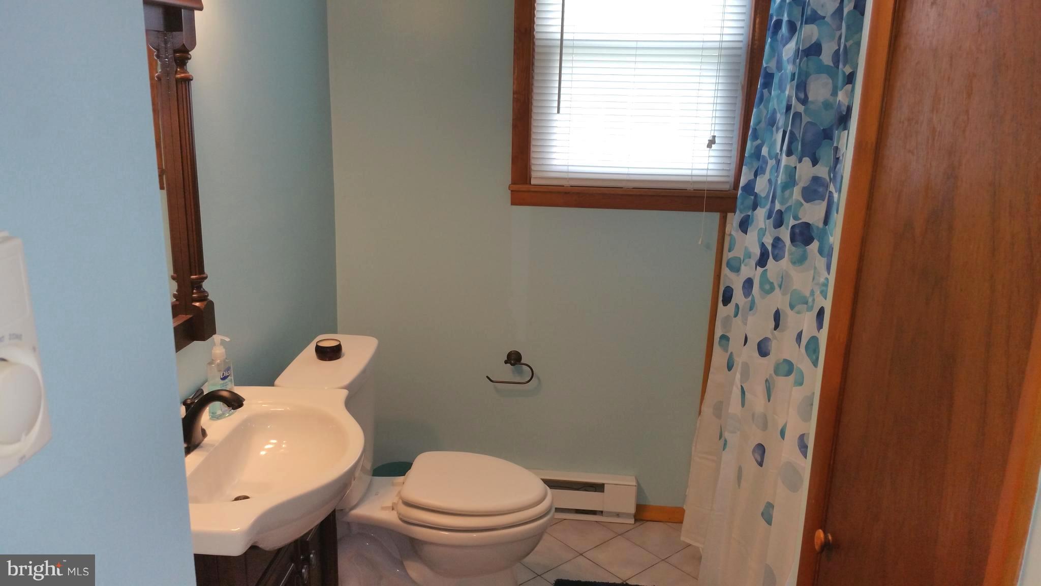 8227 Parkway Road Curtis Bay, MD 21226 - Photo 13 of 26 Main Level Full Bath