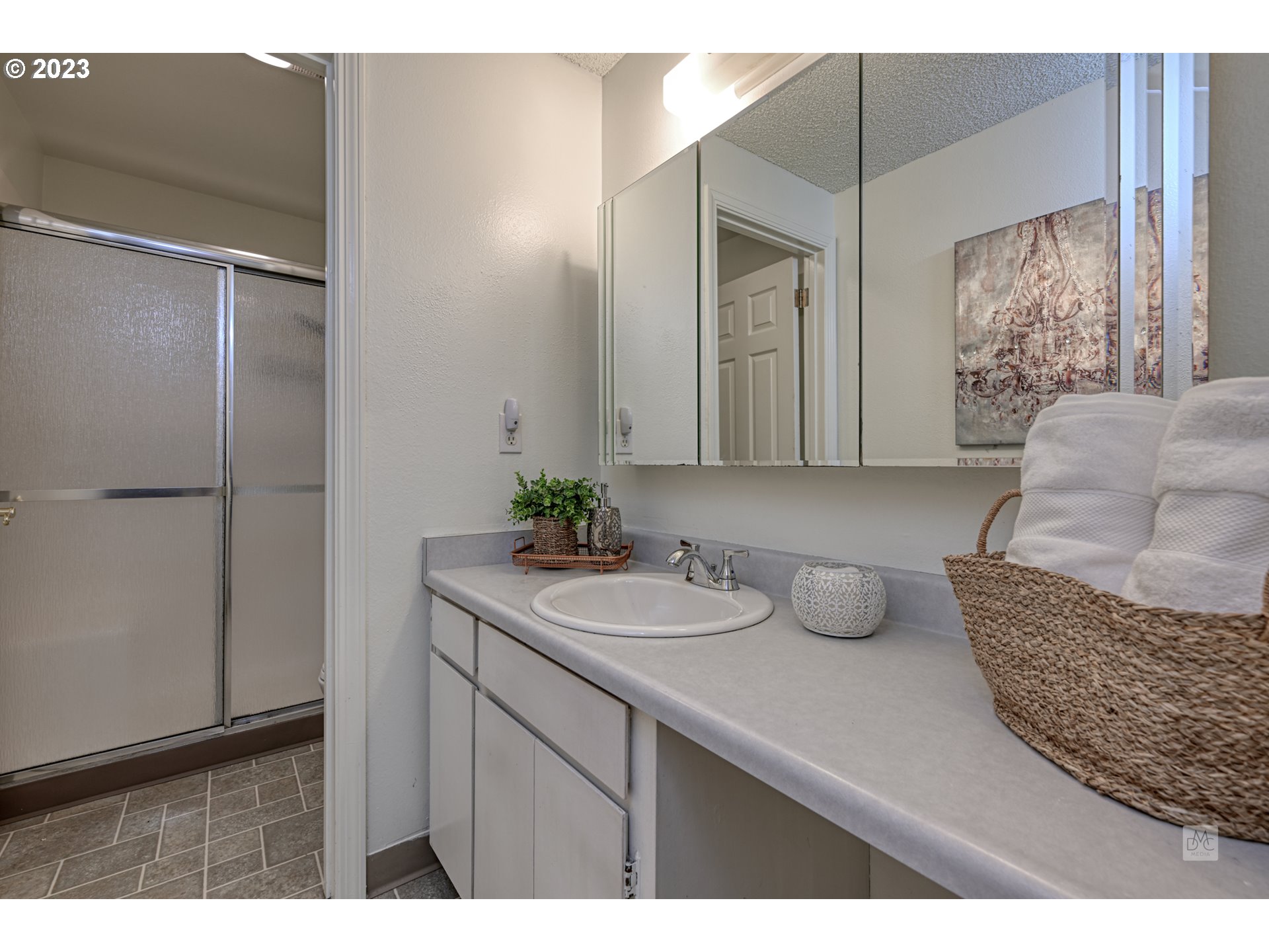 8700 Southwest Davies Road Beaverton, OR 97008 - Photo 23 of 31 Gallery Image 23