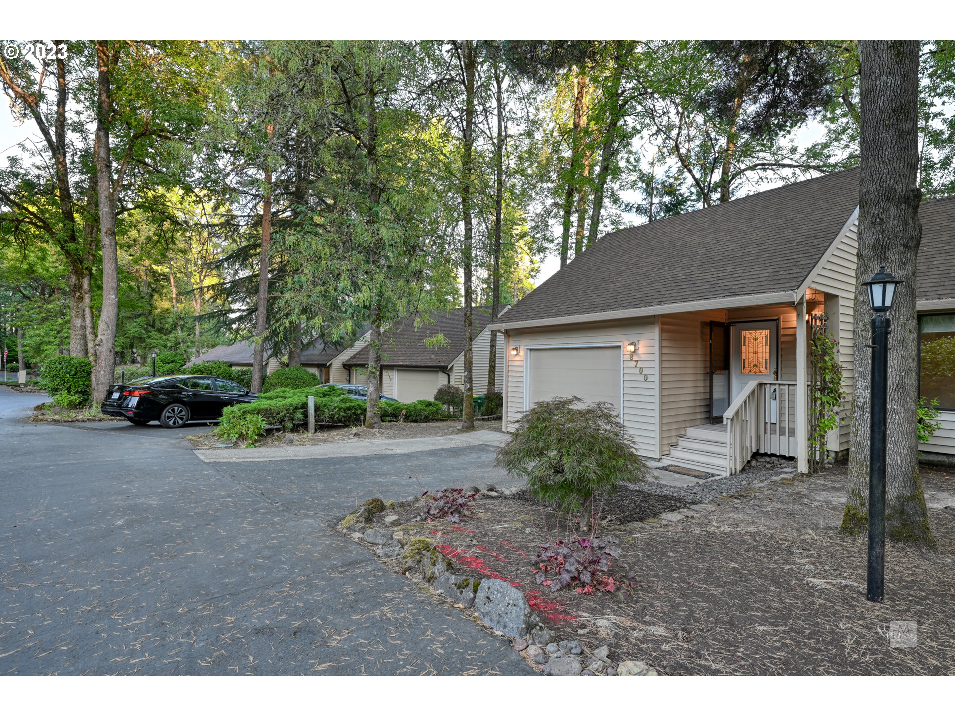 8700 Southwest Davies Road Beaverton, OR 97008 - Photo 4 of 31 Gallery Image 4