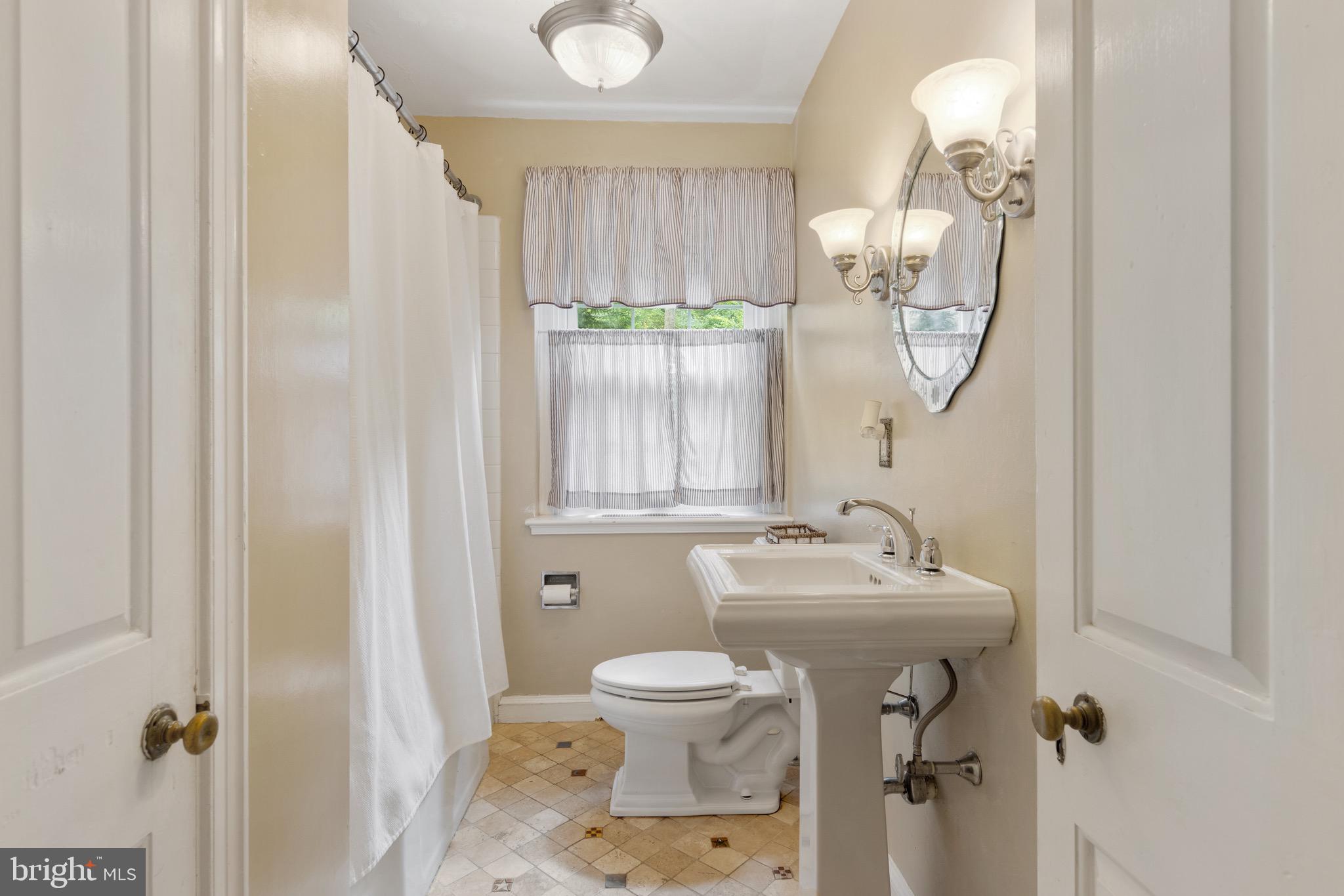 406 Newcomen Road Exton, PA 19341 - Photo 17 of 19 FULL BATHROOM #2
