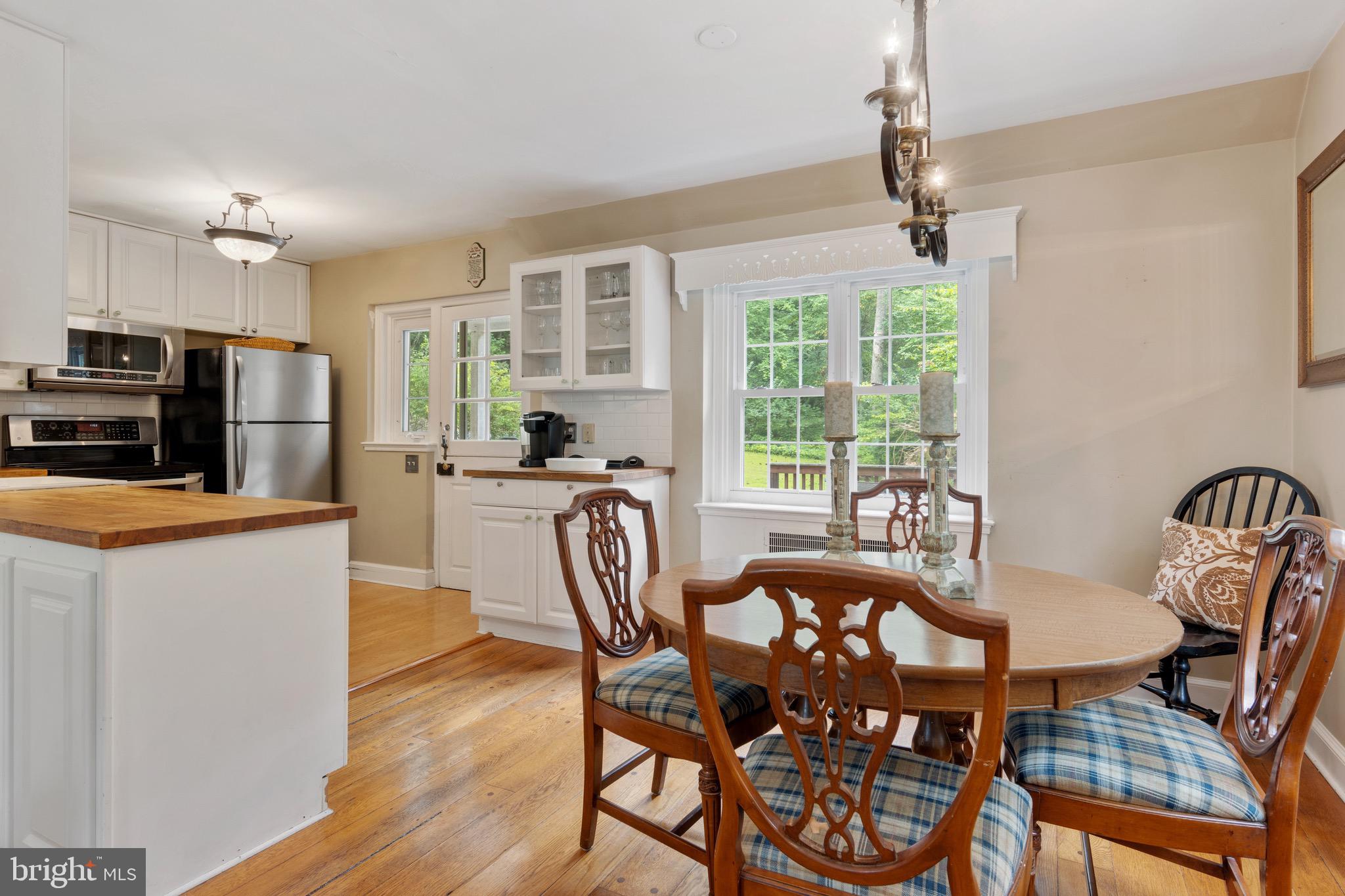 406 Newcomen Road Exton, PA 19341 - Photo 8 of 19 BREAKFAST ROOM