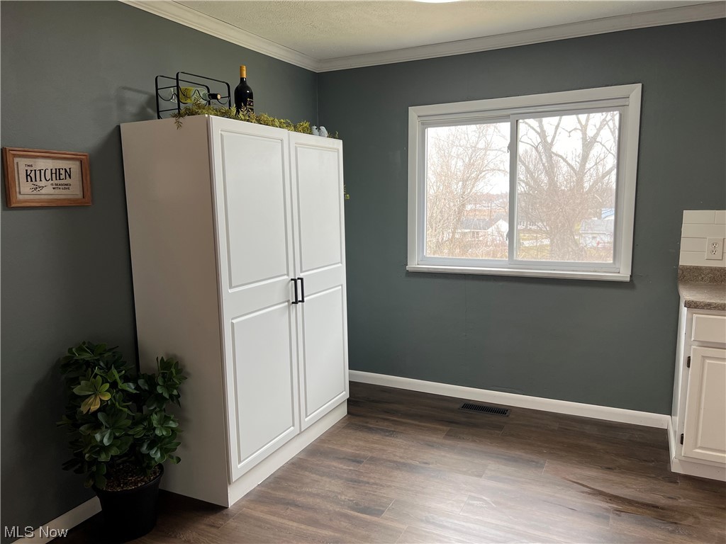 45290 North Ridge Road Amherst, OH 44001 - Photo 10 of 35