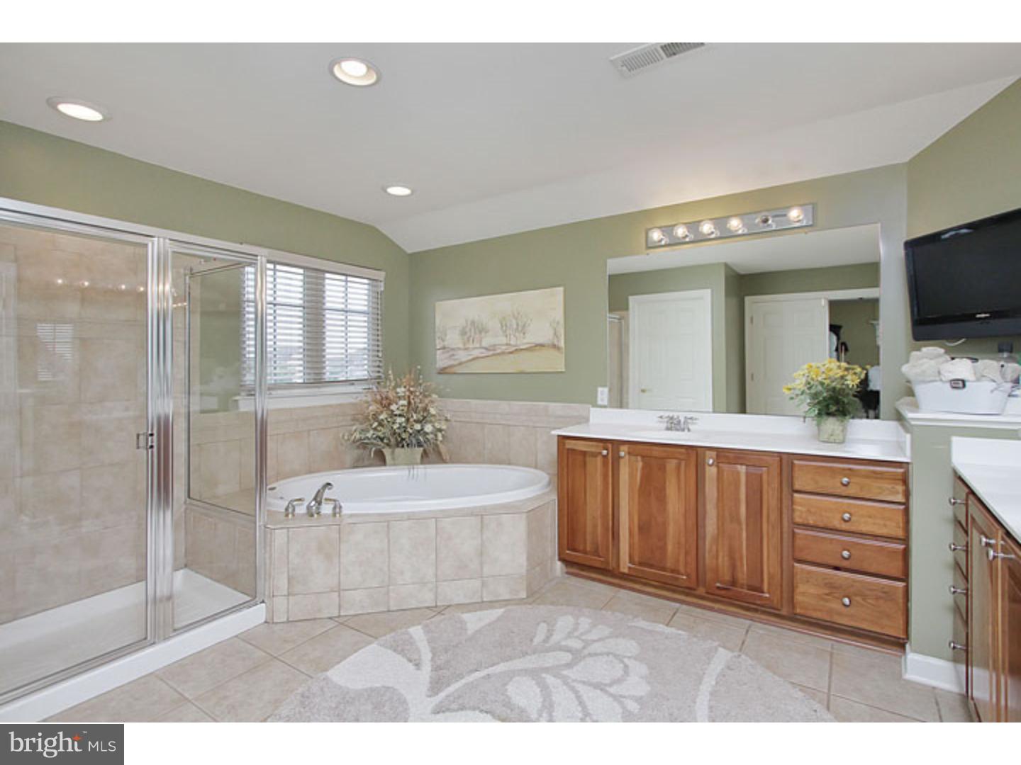 112 Stoneham Way Mickleton, NJ 08056 - Photo 14 of 25 Master Bathroom