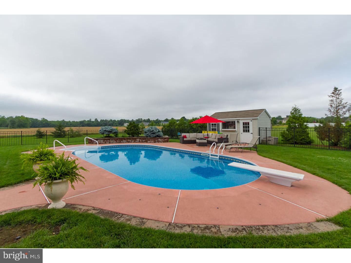 112 Stoneham Way Mickleton, NJ 08056 - Photo 25 of 25 Pool