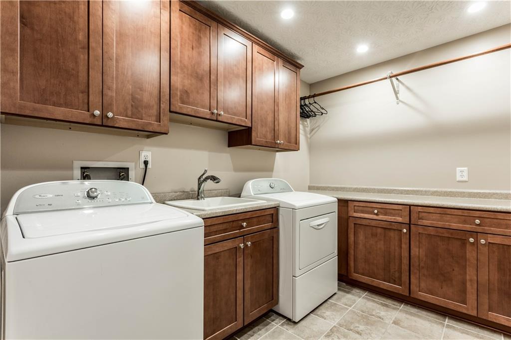 8850 Shagbark Road Indianapolis, IN 46260 - Photo 18 of 35 Gallery Image 18