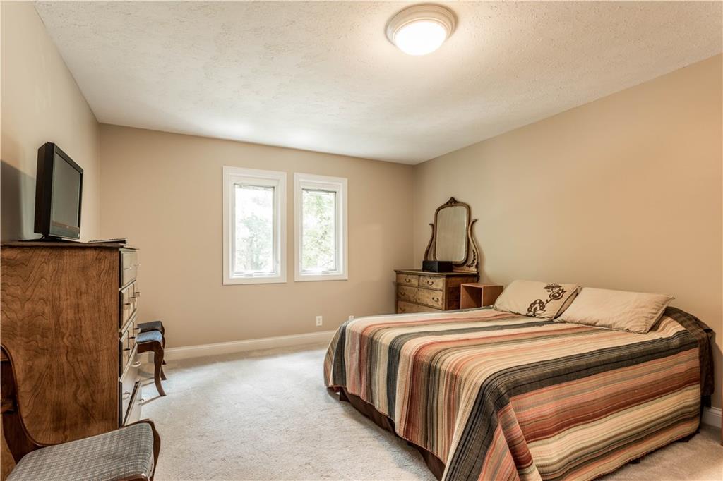 8850 Shagbark Road Indianapolis, IN 46260 - Photo 22 of 35 Gallery Image 22