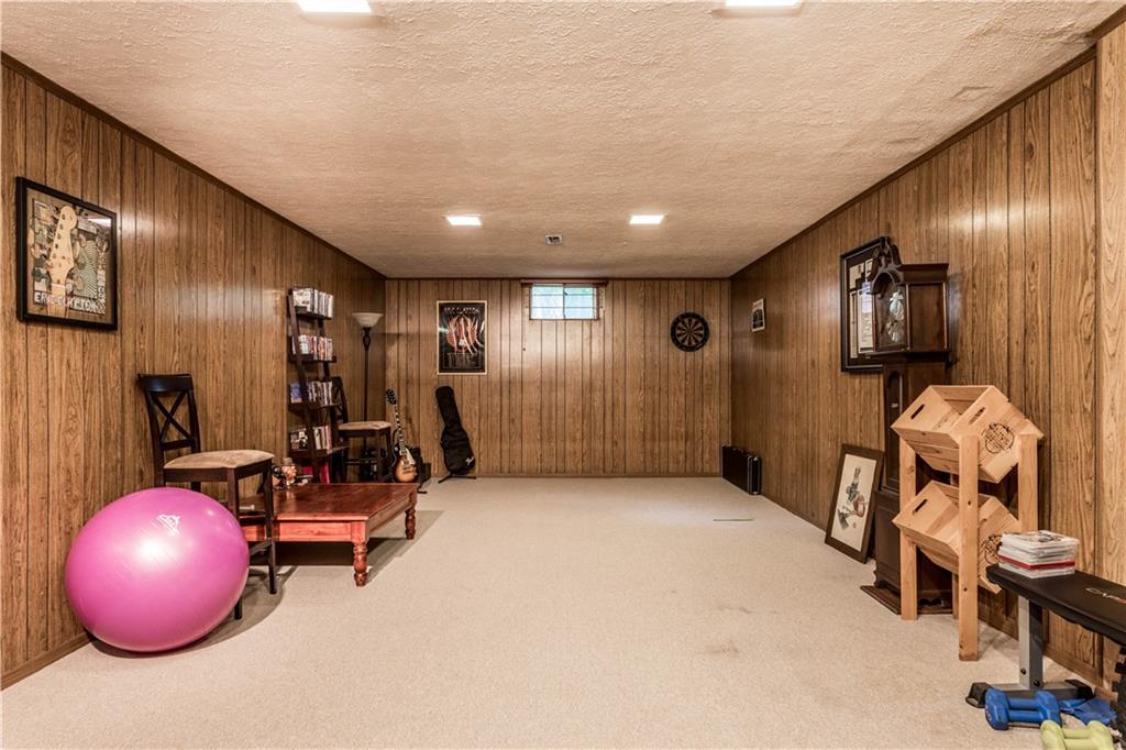 8850 Shagbark Road Indianapolis, IN 46260 - Photo 26 of 35 Gallery Image 26