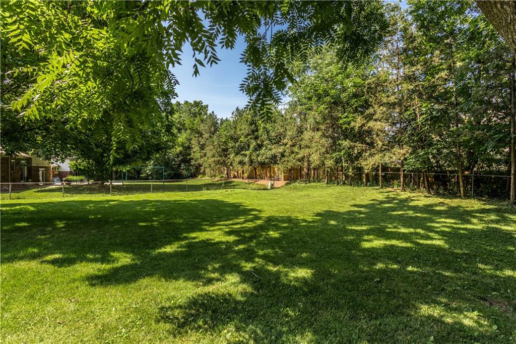 8850 Shagbark Road Indianapolis, IN 46260 - Photo 31 of 35 Gallery Image 31
