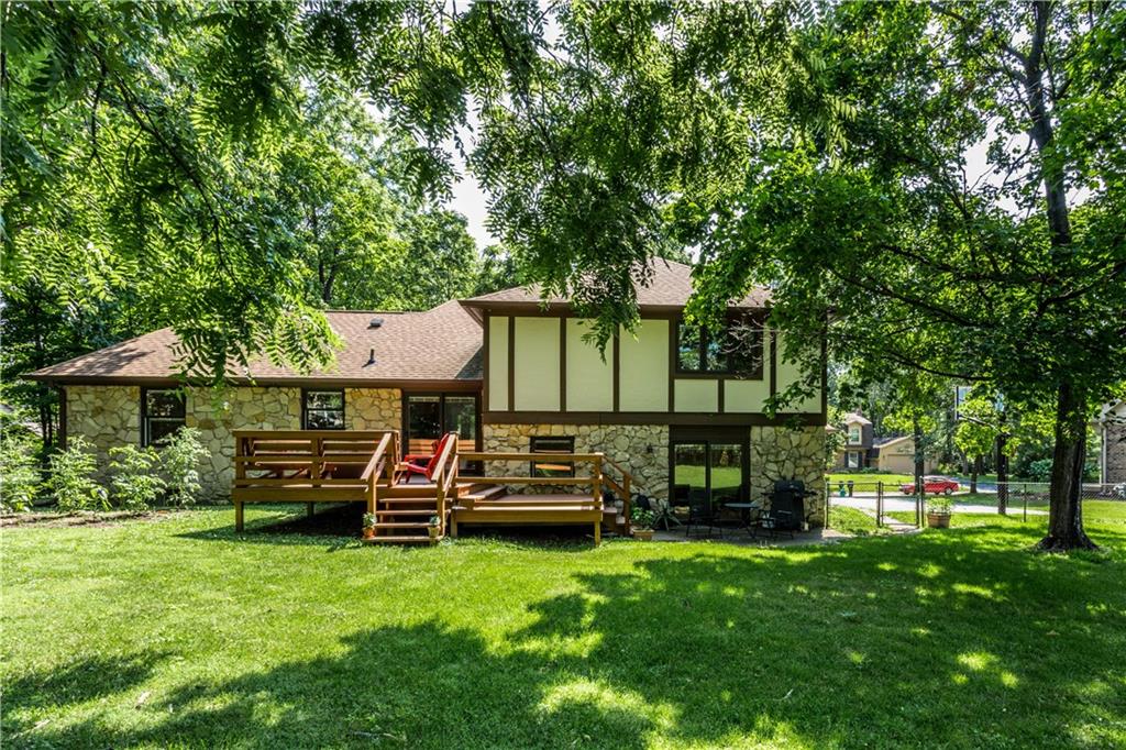 8850 Shagbark Road Indianapolis, IN 46260 - Photo 32 of 35 Gallery Image 32