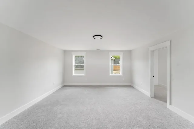 $989,900 | 5 Holmes Drive, Holden, MA 01520