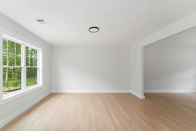 $989,900 | 5 Holmes Drive, Holden, MA 01520