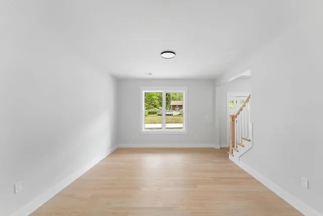 $989,900 | 5 Holmes Drive, Holden, MA 01520