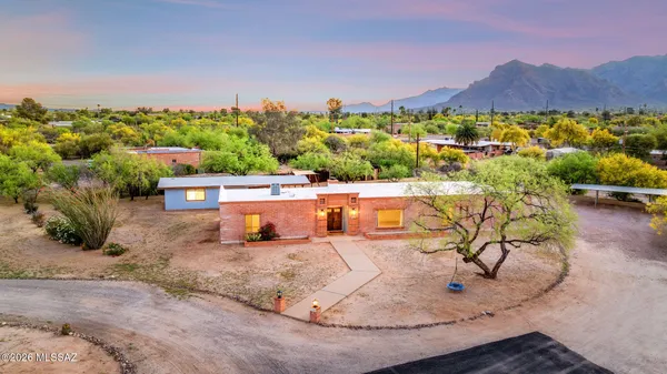 $600,000 | 1909 West Omar Drive, Tucson, AZ 85704