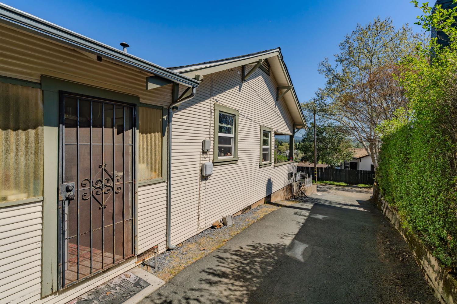 411 Rex Avenue Jackson, CA 95642 - Photo 65 of 72 a view of a house with a yard