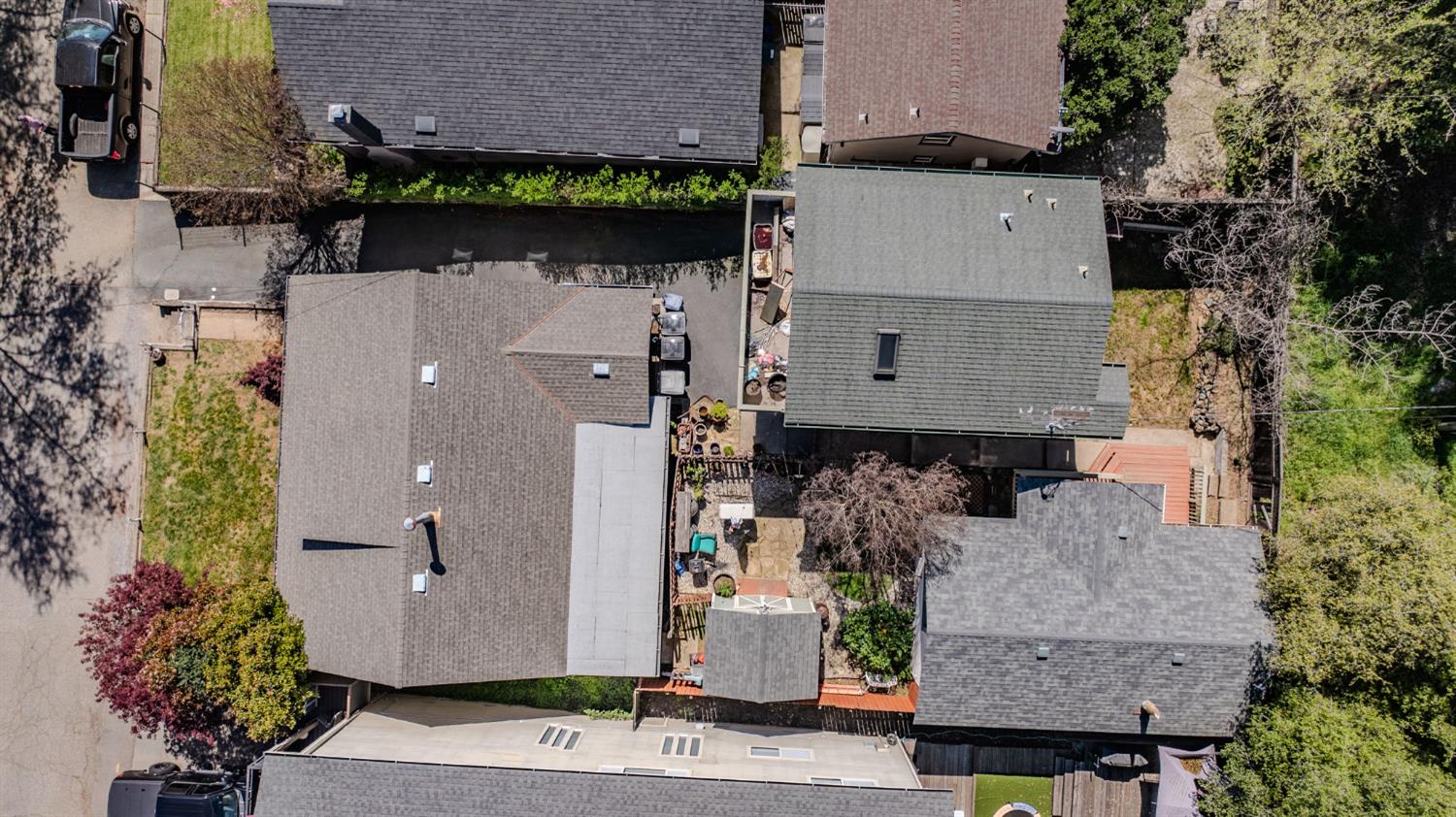 411 Rex Avenue Jackson, CA 95642 - Photo 71 of 72 an aerial view of residential houses with outdoor space