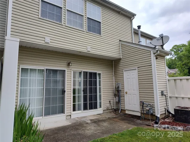 $1,700 | 8334 Gossomer Bay Drive, Charlotte, NC 28270