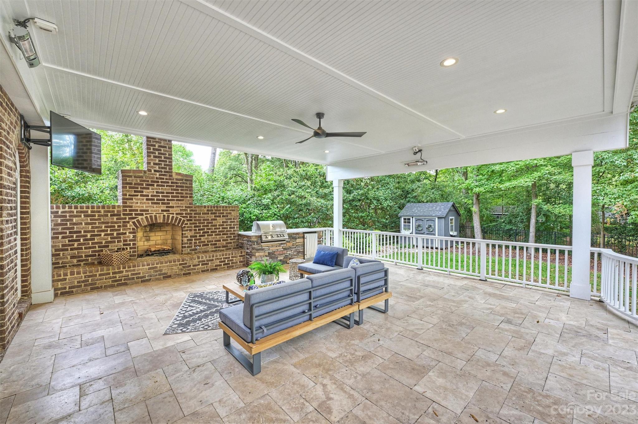 3118 Sharon View Road Charlotte, NC 28210 - Photo 13 of 48 a outdoor living space with furniture and garden view