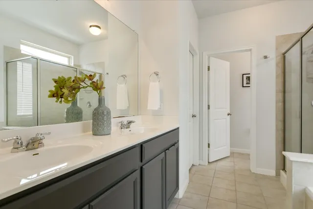 $2,450 | 12216 Texana Trail, Manor, TX 78653