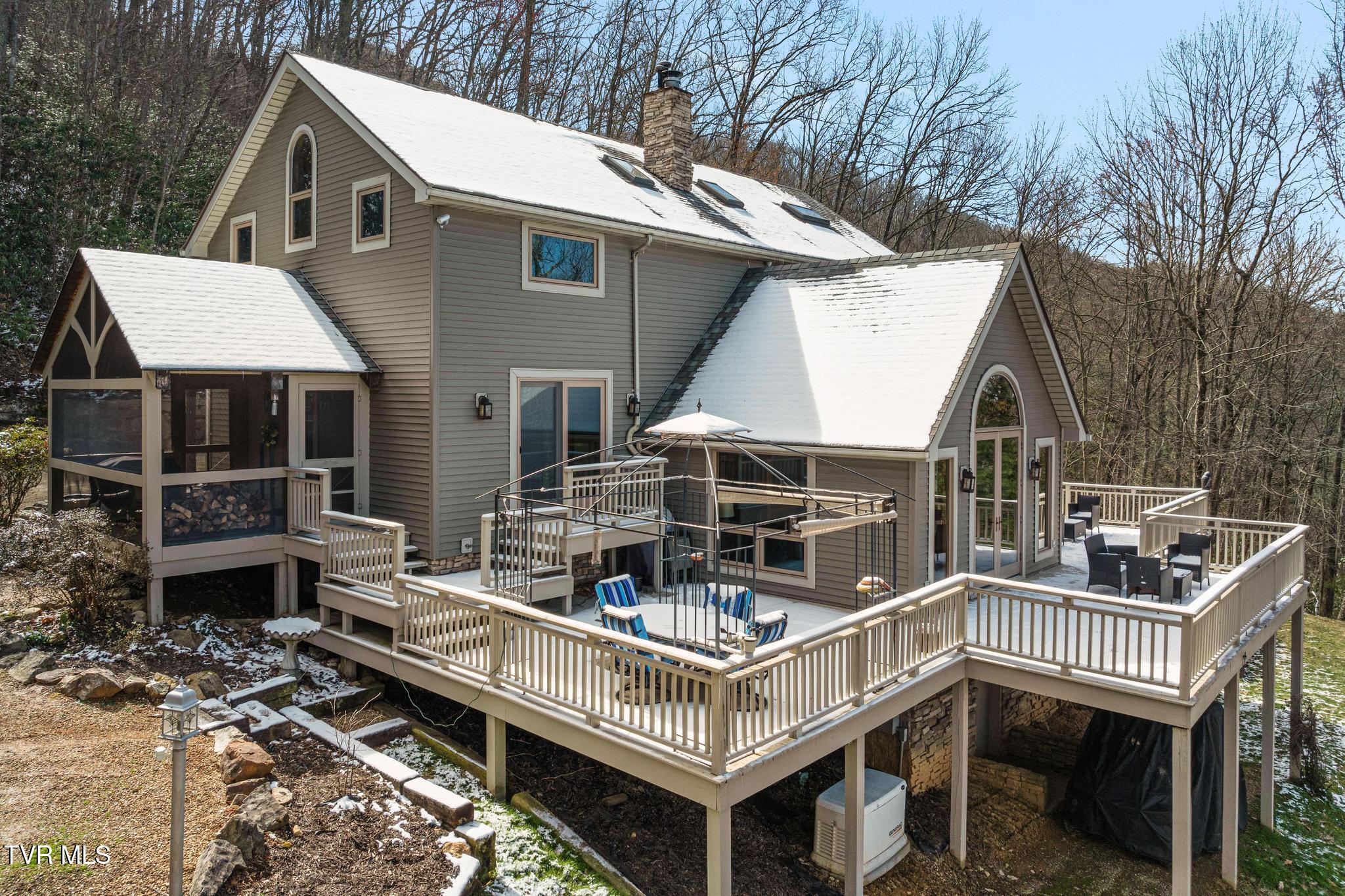 Side view with decks