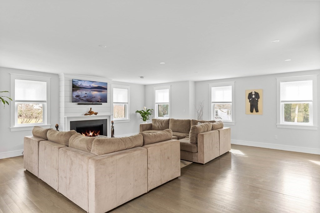 8 Briggs Road Lexington, MA 02421 - Photo 13 of 40