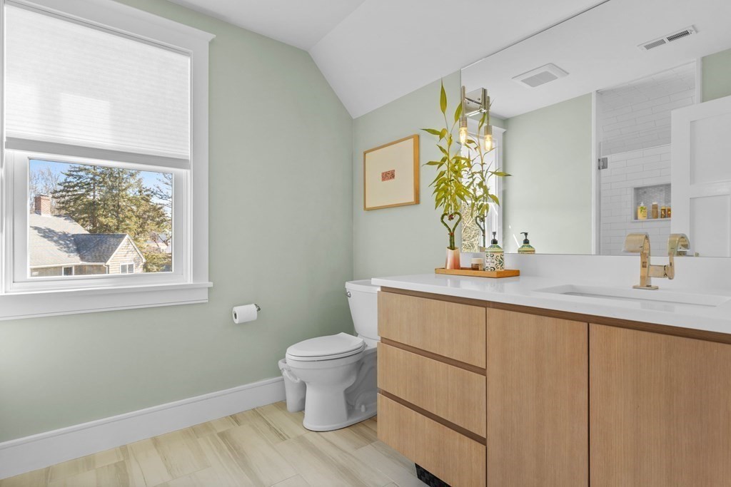 8 Briggs Road Lexington, MA 02421 - Photo 32 of 40