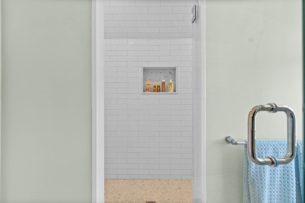 8 Briggs Road Lexington, MA 02421 - Photo 33 of 40