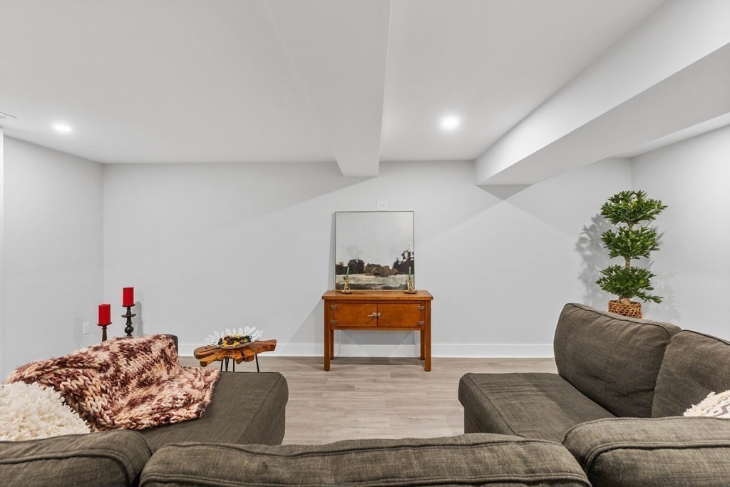 8 Briggs Road Lexington, MA 02421 - Photo 36 of 40