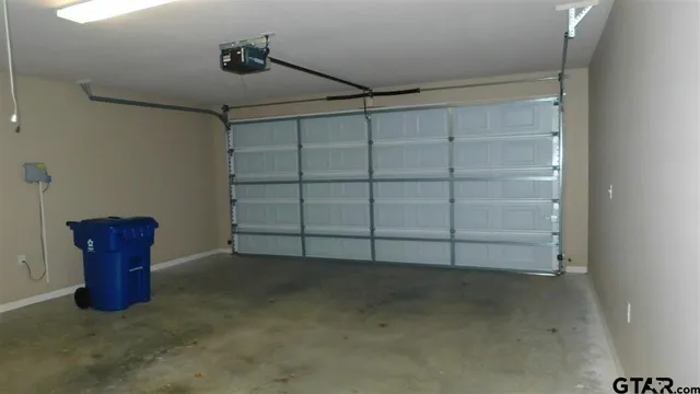 $2,350 | 807 Rugby Lane, Whitehouse, TX 75791