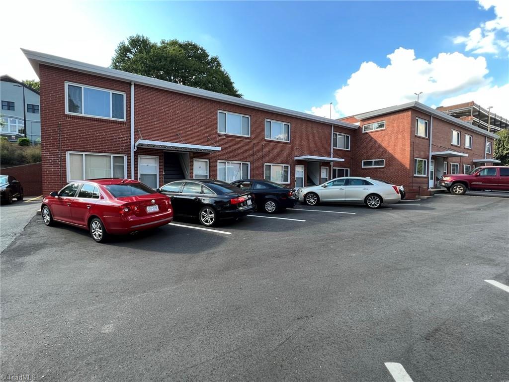 1902 Queen Street, Unit D6 Winston-Salem, NC 27103 - Photo 1 of 7
