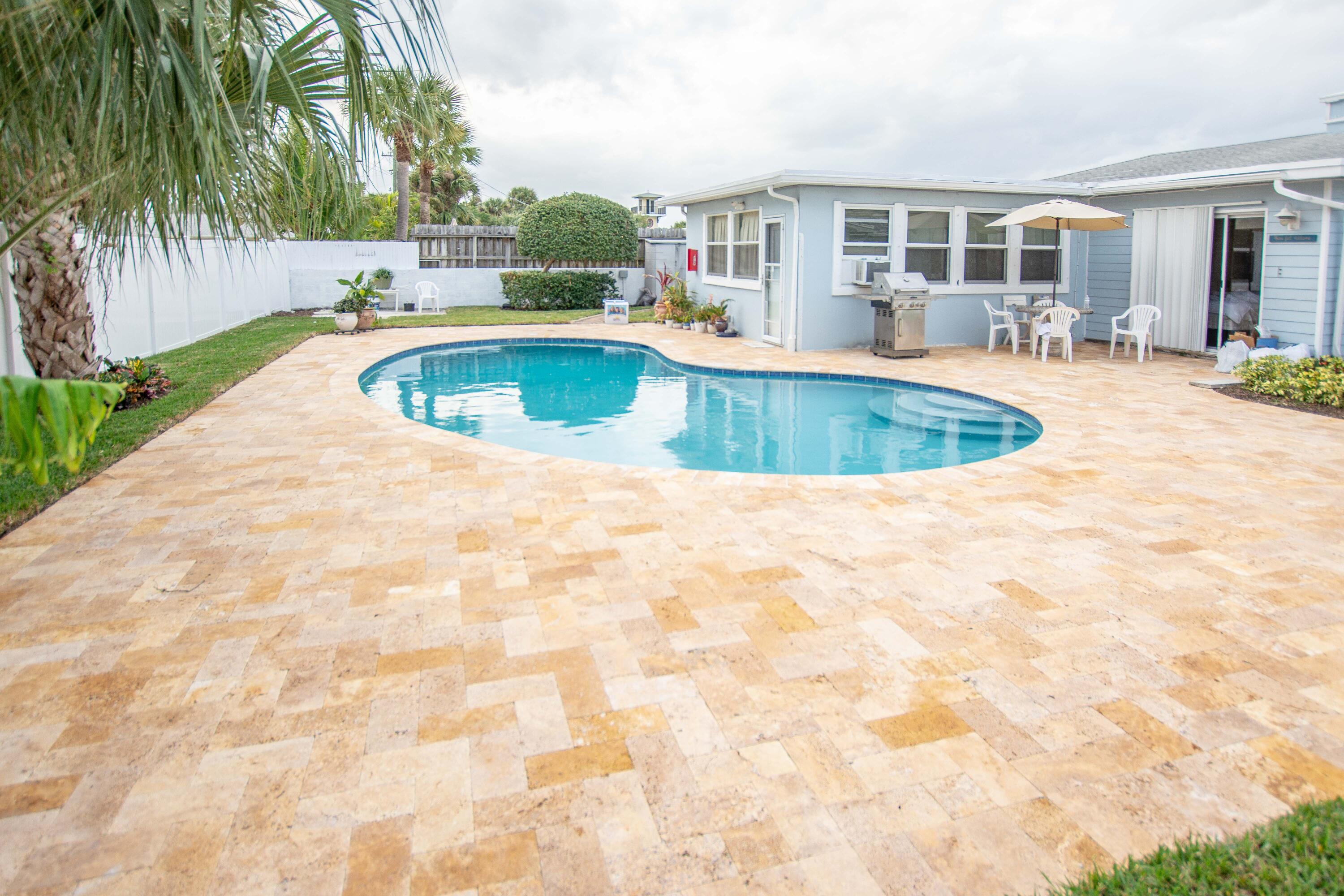 1165 Cabana Road Singer Island, FL 33404 - Photo 3 of 11 DSC_1262
