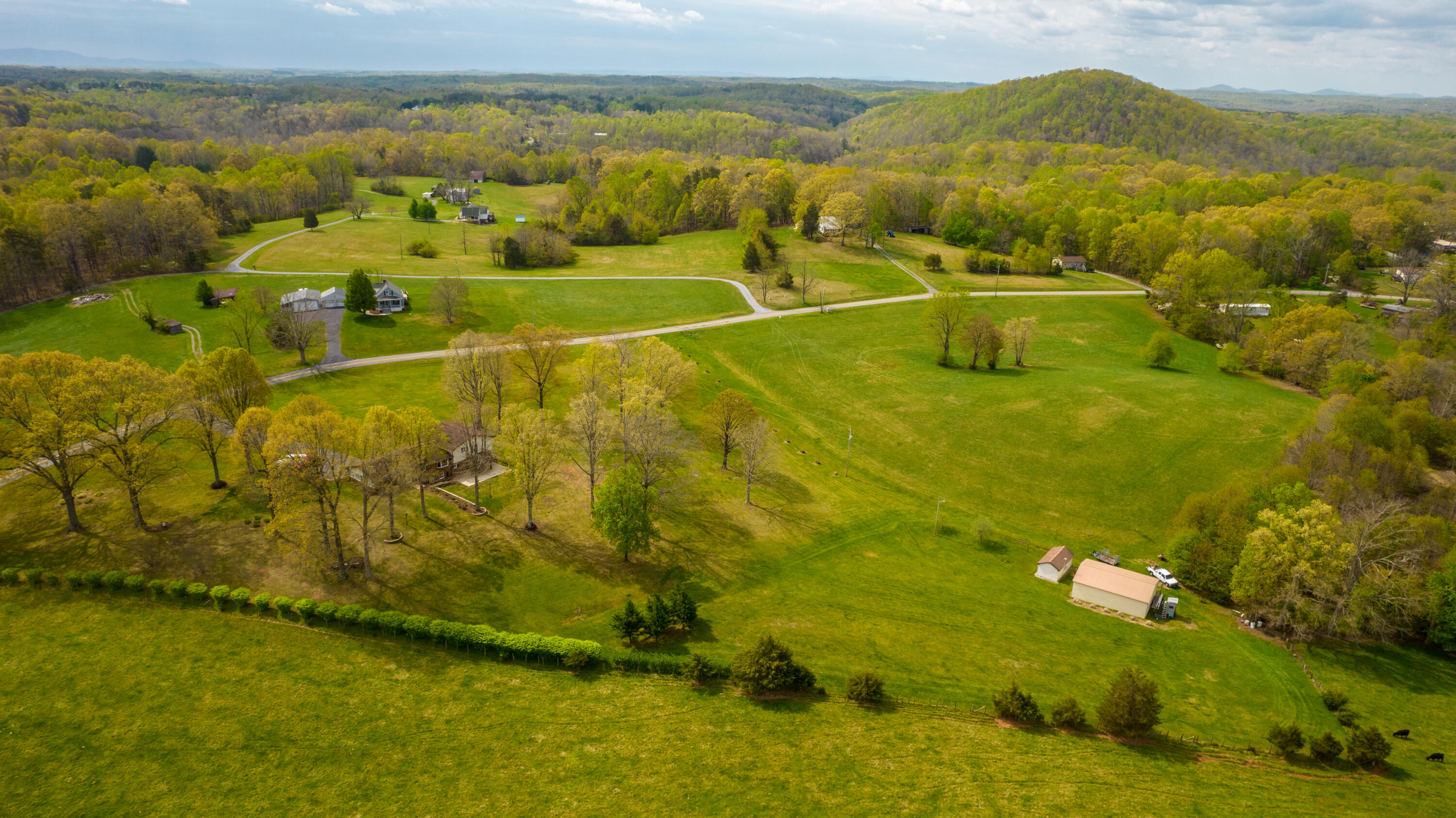 3229 Morgans Mill Road Goodview, VA 24095 - Photo 51 of 60 a view of an ocean from a balcony
