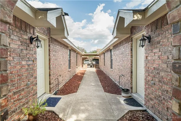 $800 | 2100 Aruba Drive, Unit 1, Edinburg, TX 78541