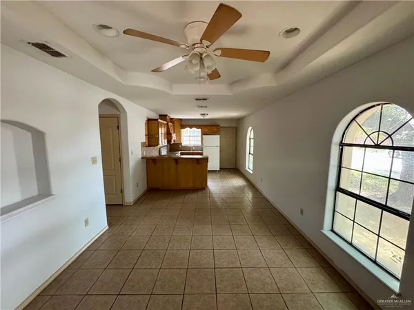 $800 | 2100 Aruba Drive, Unit 1, Edinburg, TX 78541