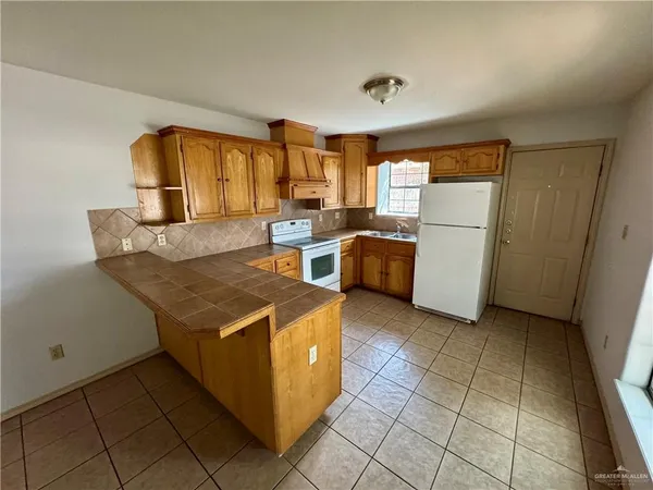 $800 | 2100 Aruba Drive, Unit 1, Edinburg, TX 78541