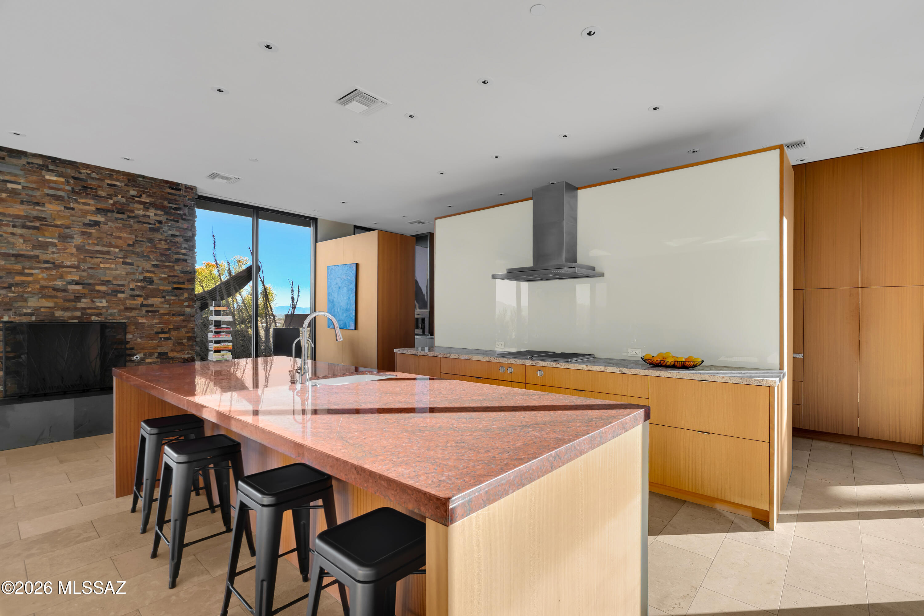 9971 North Silverbell Road Marana, AZ 85653 - Photo 10 of 34 a kitchen with a table and chairs in it