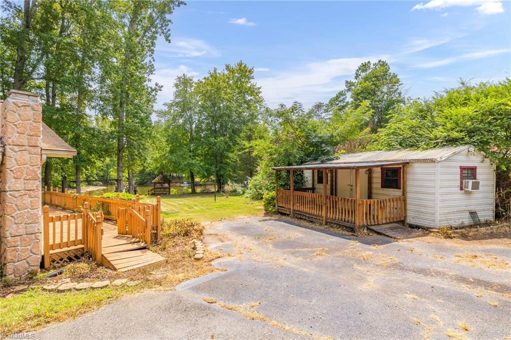 596 Riverview Road Lexington, NC 27292 - Photo 5 of 30 Gallery Image 5
