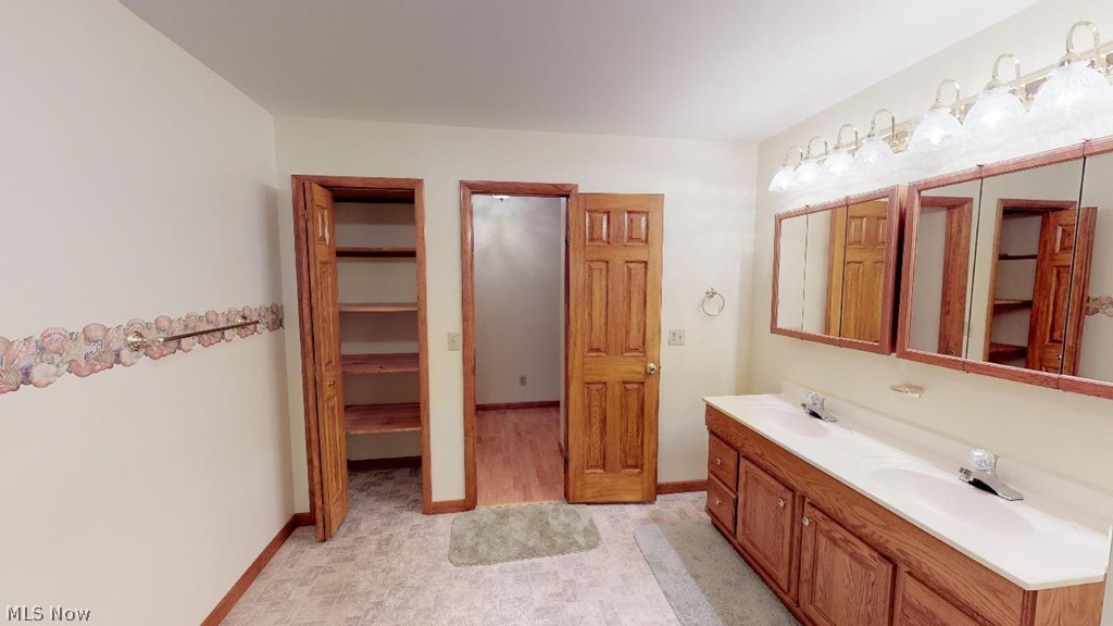 11010 Banning Road Mount Vernon, OH 43050 - Photo 12 of 30 Gallery Image 12