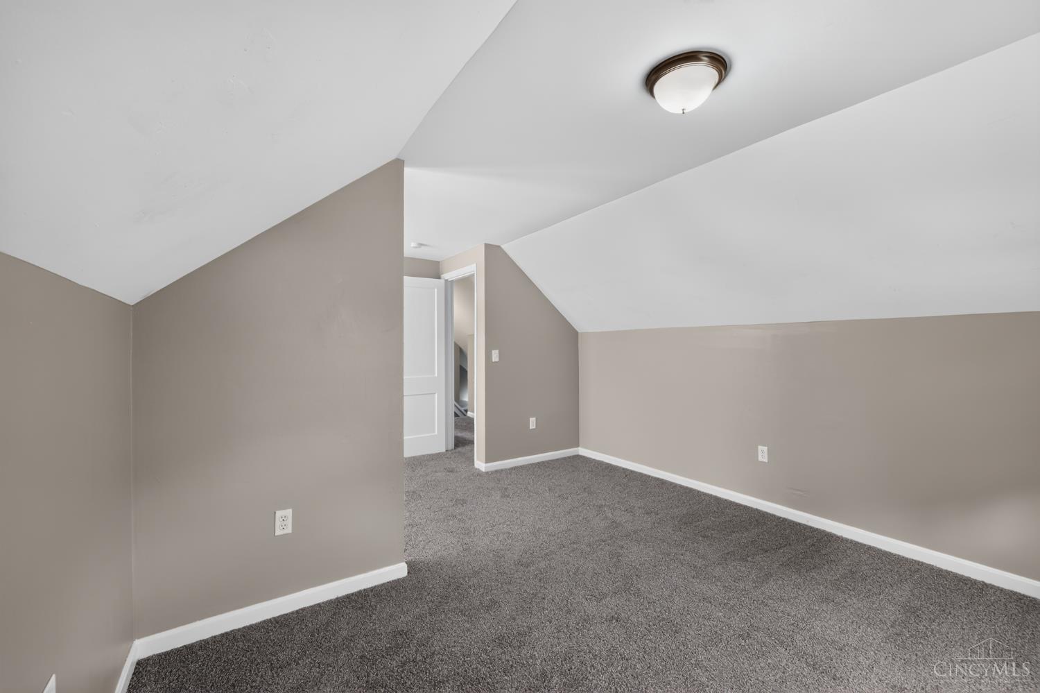 4679 Rapid Run Road Cincinnati, OH 45238 - Photo 19 of 30