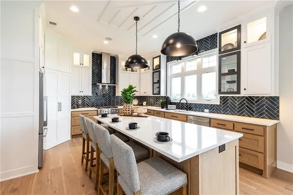 $708,125 | 15291 West 161st Terrace, Olathe, KS 66062