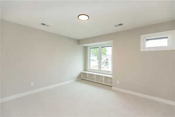 $708,125 | 15291 West 161st Terrace, Olathe, KS 66062