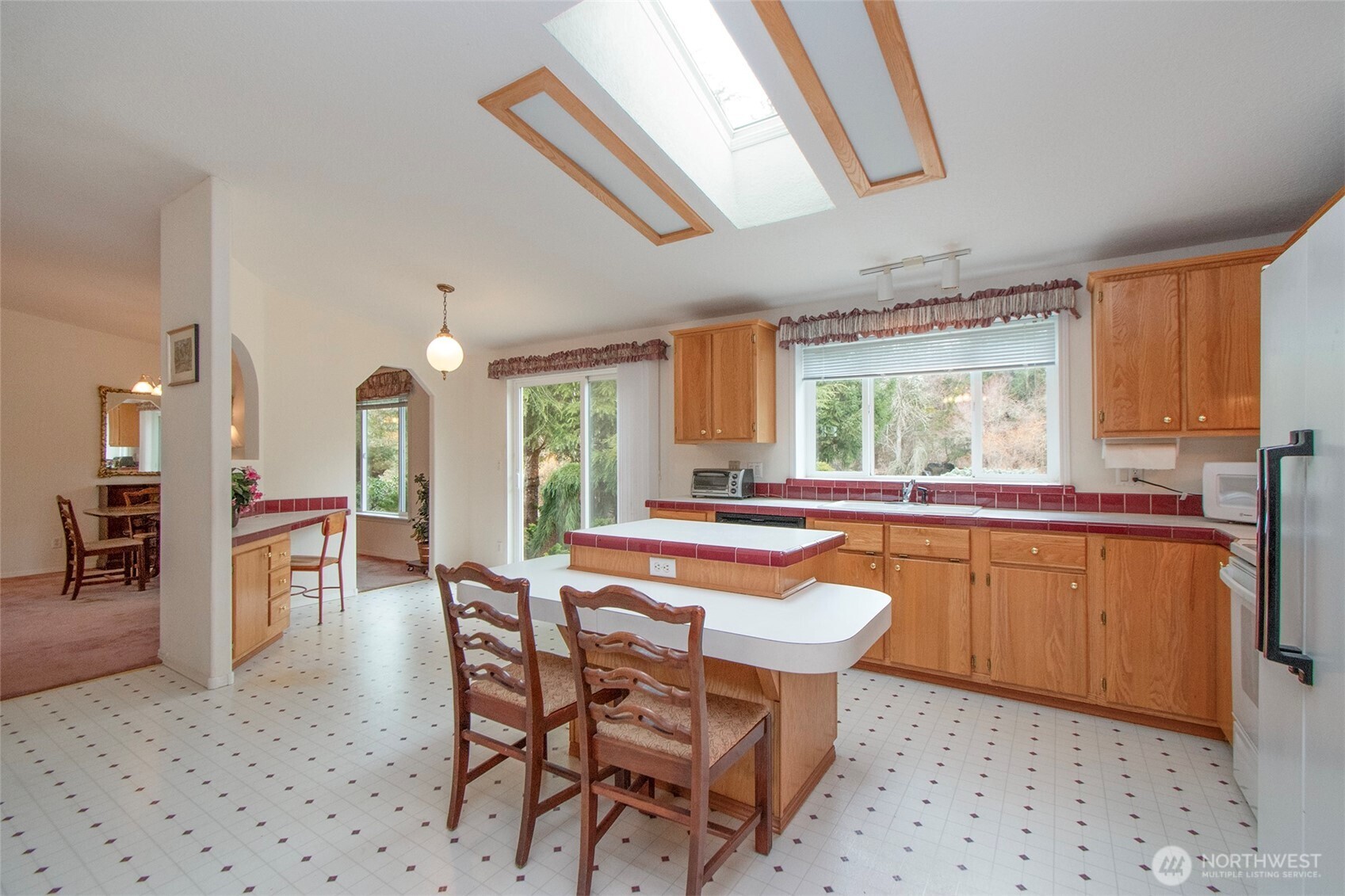 62 Johnson Road Port Angeles, WA 98363 - Photo 13 of 40