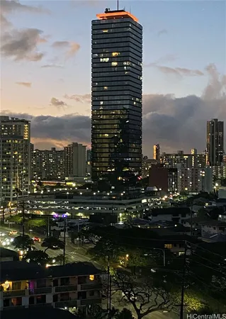 $1,400 | 1750 Kalakaua Avenue, Unit 3002, Honolulu, HI 96826